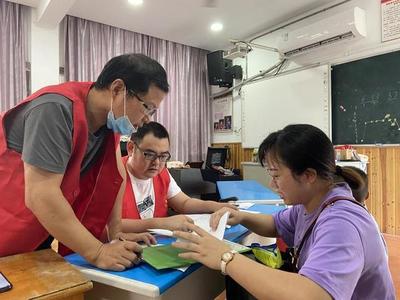 五大行动齐践行 党建品牌更深化 —— 谢塘镇小党支部开展七月主题党日活动